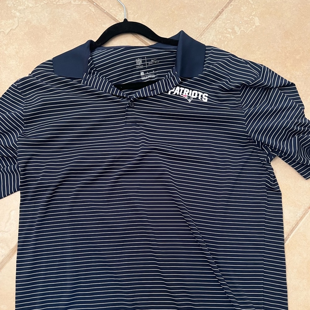 Nike Dri Fit New England Patriots Polo. EUC